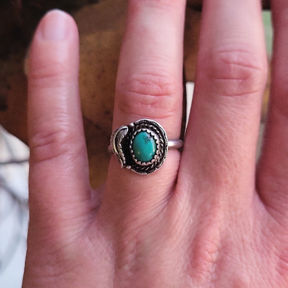 Vintage Navajo Turquoise Ring size 5.75
